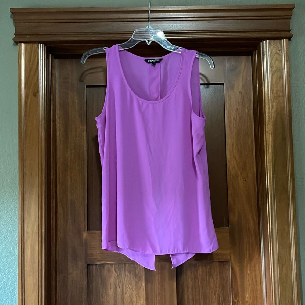 Express tank size medium.